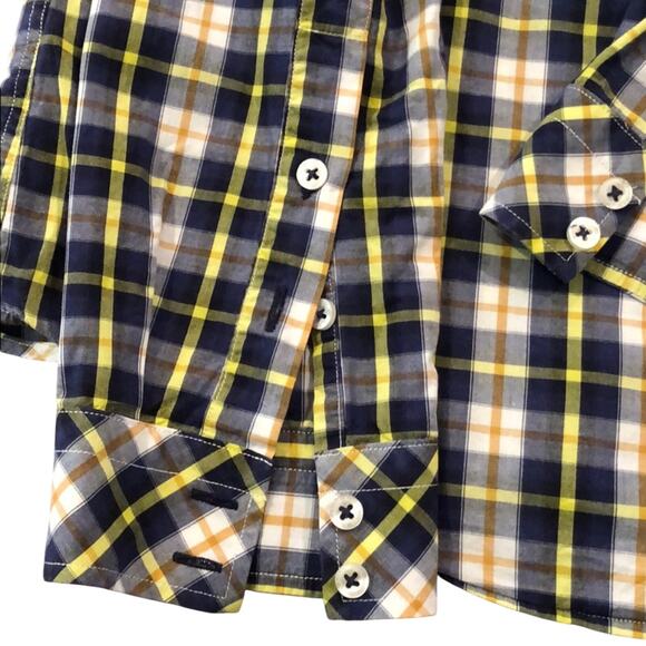 Stone Rose | Regular Fit Button up with Spread Collar - Picture 6 of 9